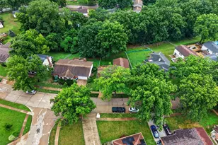 5738 Lost Brook Ct, Oakville, MO 63129 - Photo 50
