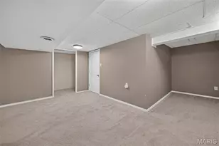 5738 Lost Brook Ct, Oakville, MO 63129 - Photo 32
