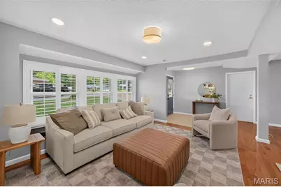 5738 Lost Brook Court, Oakville, MO 63129 - Photo 8