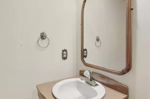 10806 Forest Cir Dr, Saint Louis, MO 63128 - Photo 26