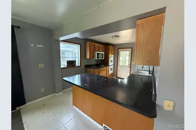 3535 Saint Christopher Lane, Saint Ann, MO 63074 - Photo 6