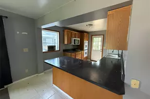 3535 St Christopher Ln, Saint Ann, MO 63074 - Photo 6
