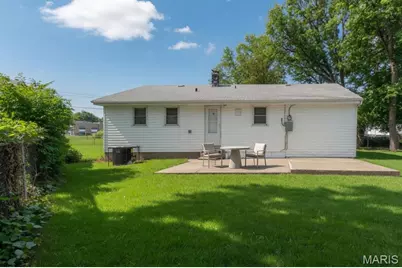 8433 1st Street, Berkeley, MO 63134 - Photo 1