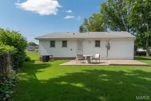 8433 1st St, Berkeley, MO 63134 - Photo 1