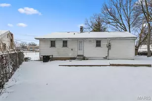 8433 1st St, Berkeley, MO 63134 - Photo 24