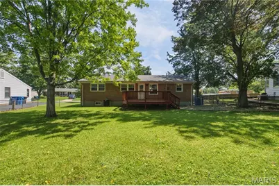 350 Saint Patrick Lane, Florissant, MO 63031 - Photo 30