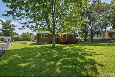 350 Saint Patrick Lane, Florissant, MO 63031 - Photo 32