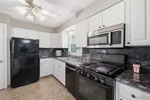 350 St Patrick Ln, Florissant, MO 63031 - Photo 10