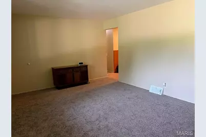 10204 Dacey Drive, Dellwood, MO 63136 - Photo 6