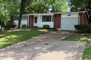 10204 Dacey Dr, Dellwood, MO 63136 - Photo 2