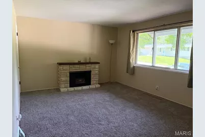 10204 Dacey Drive, Dellwood, MO 63136 - Photo 4