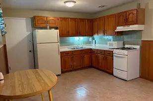10204 Dacey Dr, Dellwood, MO 63136 - Photo 8