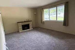10204 Dacey Dr, Dellwood, MO 63136 - Photo 4