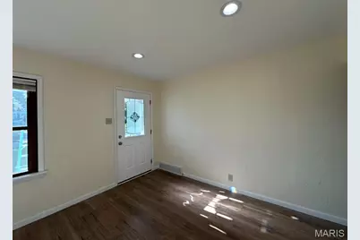 1912 Overland Drive, Saint Louis, MO 63114 - Photo 6