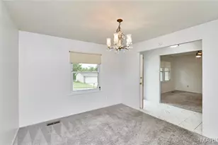 1815 Lakemont Ln, Hazelwood, MO 63138 - Photo 8