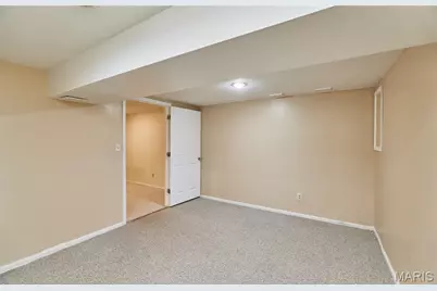 1815 Lakemont Lane, Hazelwood, MO 63138 - Photo 32