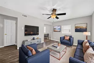 3204 Jasper Park, Saint Louis, MO 63139 - Photo 2