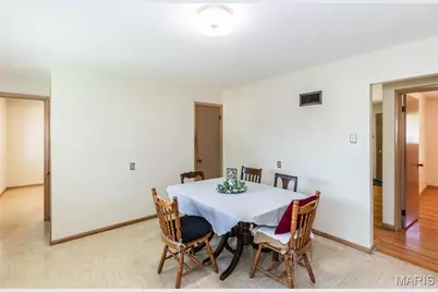 6319 Mackenzie Court, Saint Louis, MO 63123 - Photo 6