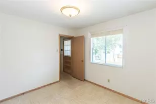 6319 MacKenzie Ct, Saint Louis, MO 63123 - Photo 10
