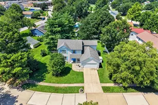 204 Boulder Point Dr, Saint Peters, MO 63376 - Photo 2