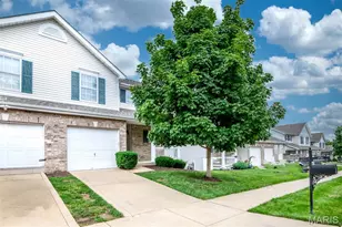4940 Hurstborough Ct, Hazelwood, MO 63042 - Photo 4