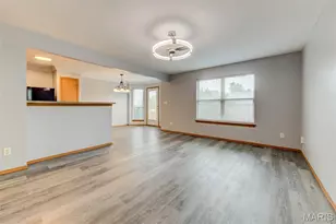 4940 Hurstborough Ct, Hazelwood, MO 63042 - Photo 14