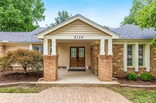 2135 Park Forest Dr, Chesterfield, MO 63017 - Photo 2
