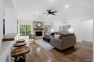 2135 Park Forest Dr, Chesterfield, MO 63017 - Photo 6