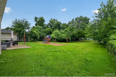 3027 Luxury Drive, Florissant, MO 63031 - Photo 34