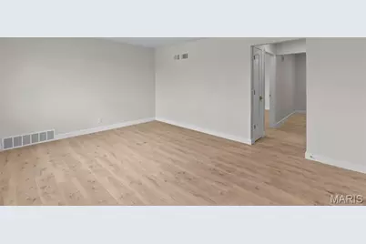 4615 Virginia Avenue, Saint Louis, MO 63111 - Photo 10