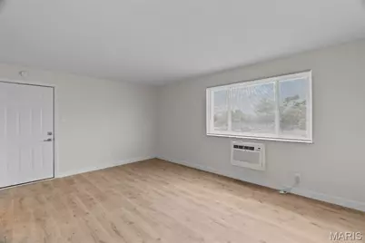 4615 Virginia Avenue, Saint Louis, MO 63111 - Photo 12