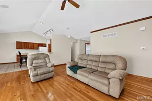 3201 Bear Tracks Dr, Wentzville, MO 63385 - Photo 28