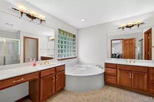 3201 Bear Tracks Dr, Wentzville, MO 63385 - Photo 18