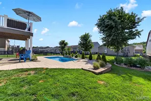 427 Wilmer Meadow Dr, Wentzville, MO 63385 - Photo 38