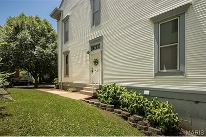 2635 Saint Vincent Avenue, Saint Louis, MO 63104 - Photo 2