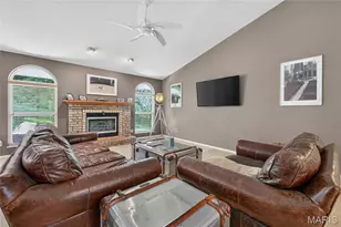 219 Copper Mountain Dr, Fenton, MO 63026 - Photo 4