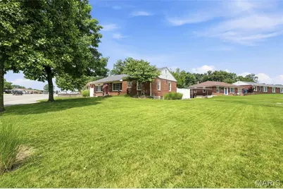 9401 Reavis Barracks Road, Saint Louis, MO 63123 - Photo 2
