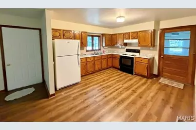 419 Fifth, Montgomery City, MO 63361 - Photo 4