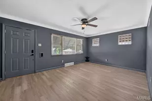 30 Jendale Ct Ct, Jennings, MO 63136 - Photo 6