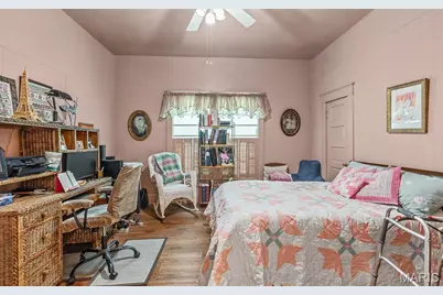 909 W Spencer Street, Cuba, MO 65453 - Photo 14