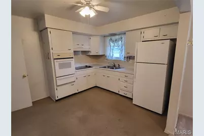 130 Sackett Drive, Florissant, MO 63033 - Photo 14