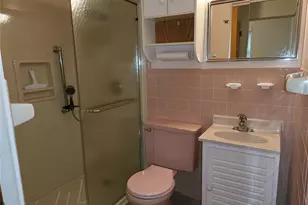 130 Sackett Dr, Florissant, MO 63033 - Photo 8