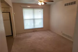 130 Sackett Dr, Florissant, MO 63033 - Photo 6