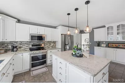 75 Park Charles Boulevard, Saint Peters, MO 63376 - Photo 18