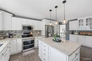 75 Park Charles Blvd, Saint Peters, MO 63376 - Photo 18