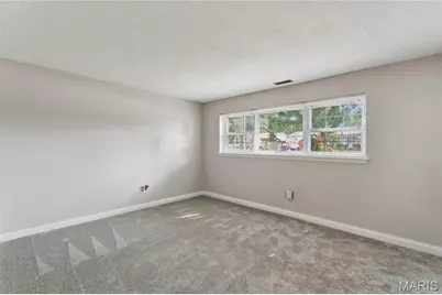 1950 San Luis Rey Parkway, Fenton, MO 63026 - Photo 14