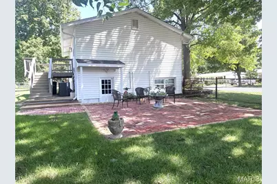 1950 San Luis Rey Parkway, Fenton, MO 63026 - Photo 2