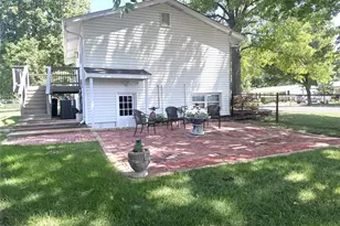 1950 San Luis Rey Pkwy, Fenton, MO 63026 - Photo 2