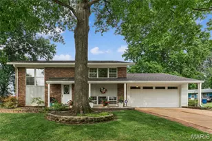 1950 San Luis Rey Pkwy, Fenton, MO 63026 - Photo 1