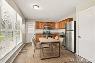 1375 Jackson Ln, Florissant, MO 63031 - Photo 6